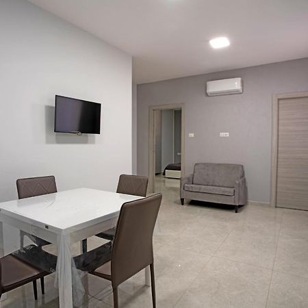 Giovi'S Apartments Кастеламаре ди Стабия Екстериор снимка