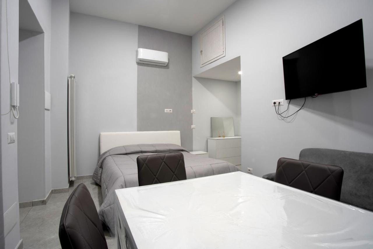 Giovi'S Apartments Кастеламаре ди Стабия Екстериор снимка