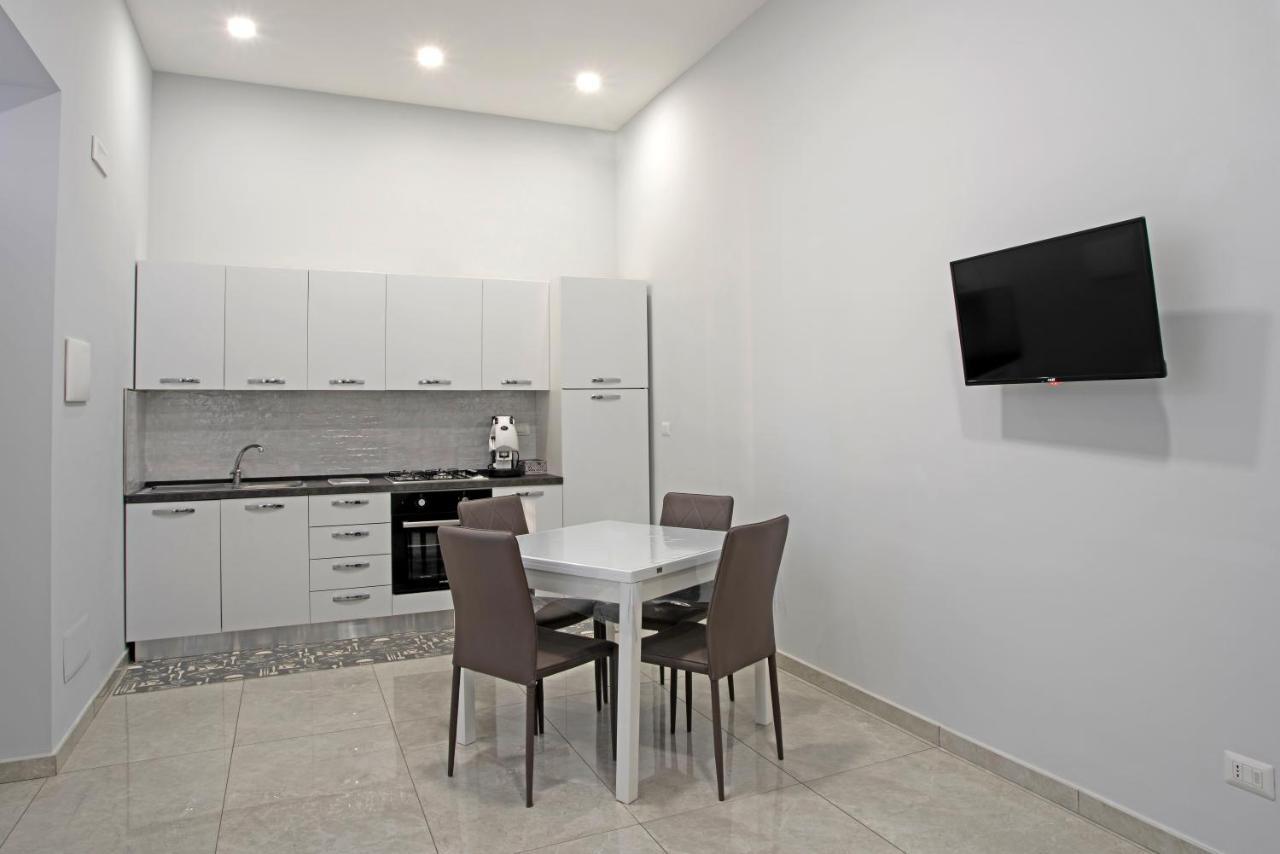 Giovi'S Apartments Кастеламаре ди Стабия Екстериор снимка