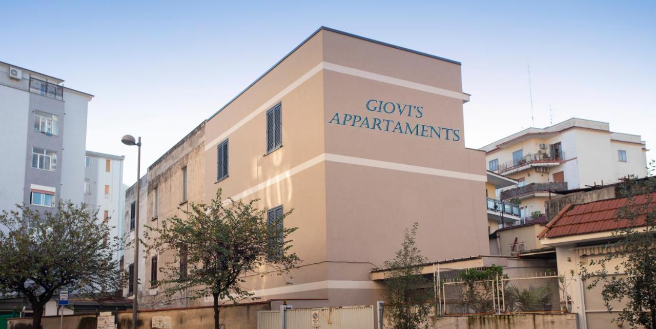 Giovi'S Apartments Кастеламаре ди Стабия Екстериор снимка