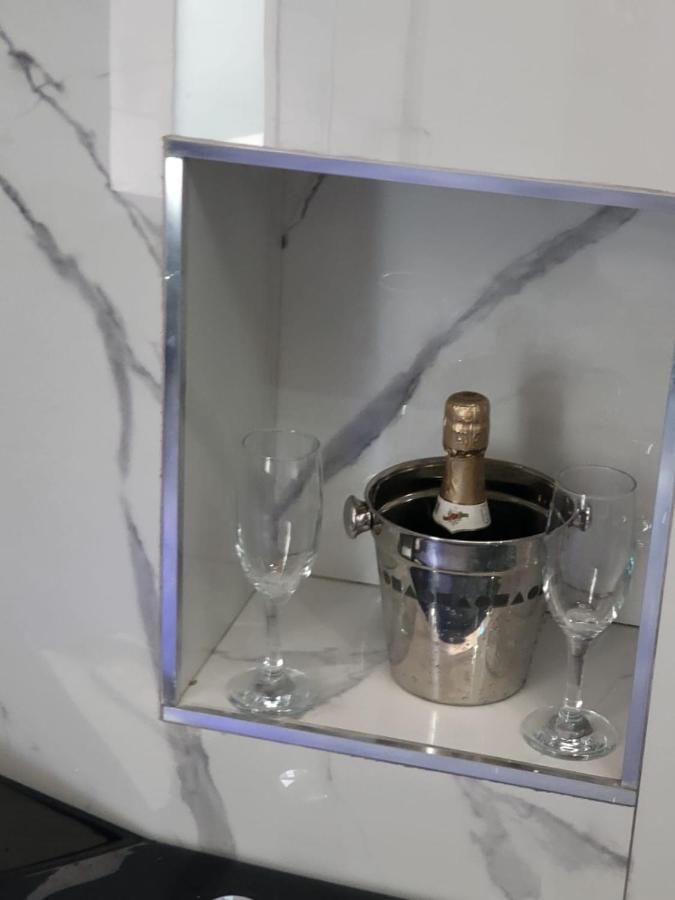 Giovi'S Apartments Кастеламаре ди Стабия Екстериор снимка