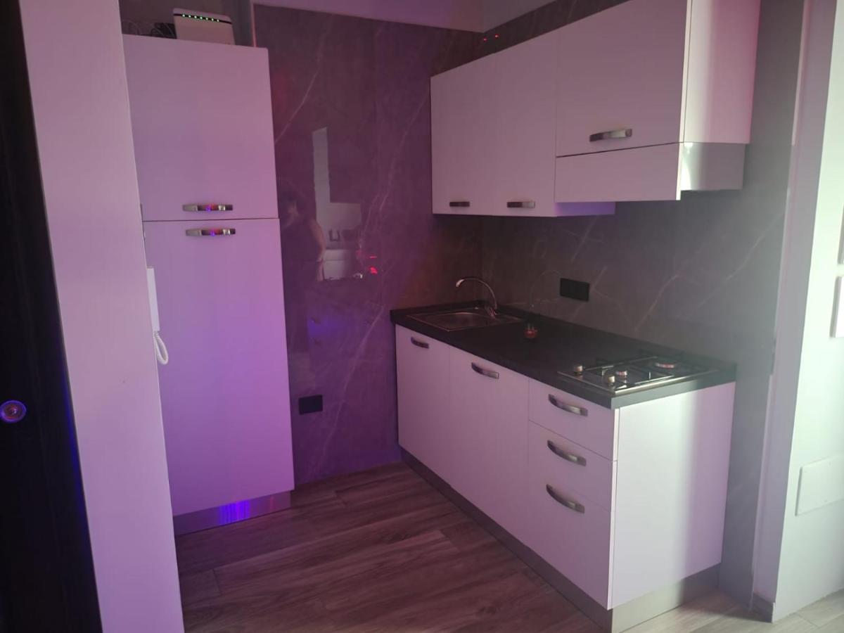 Giovi'S Apartments Кастеламаре ди Стабия Екстериор снимка
