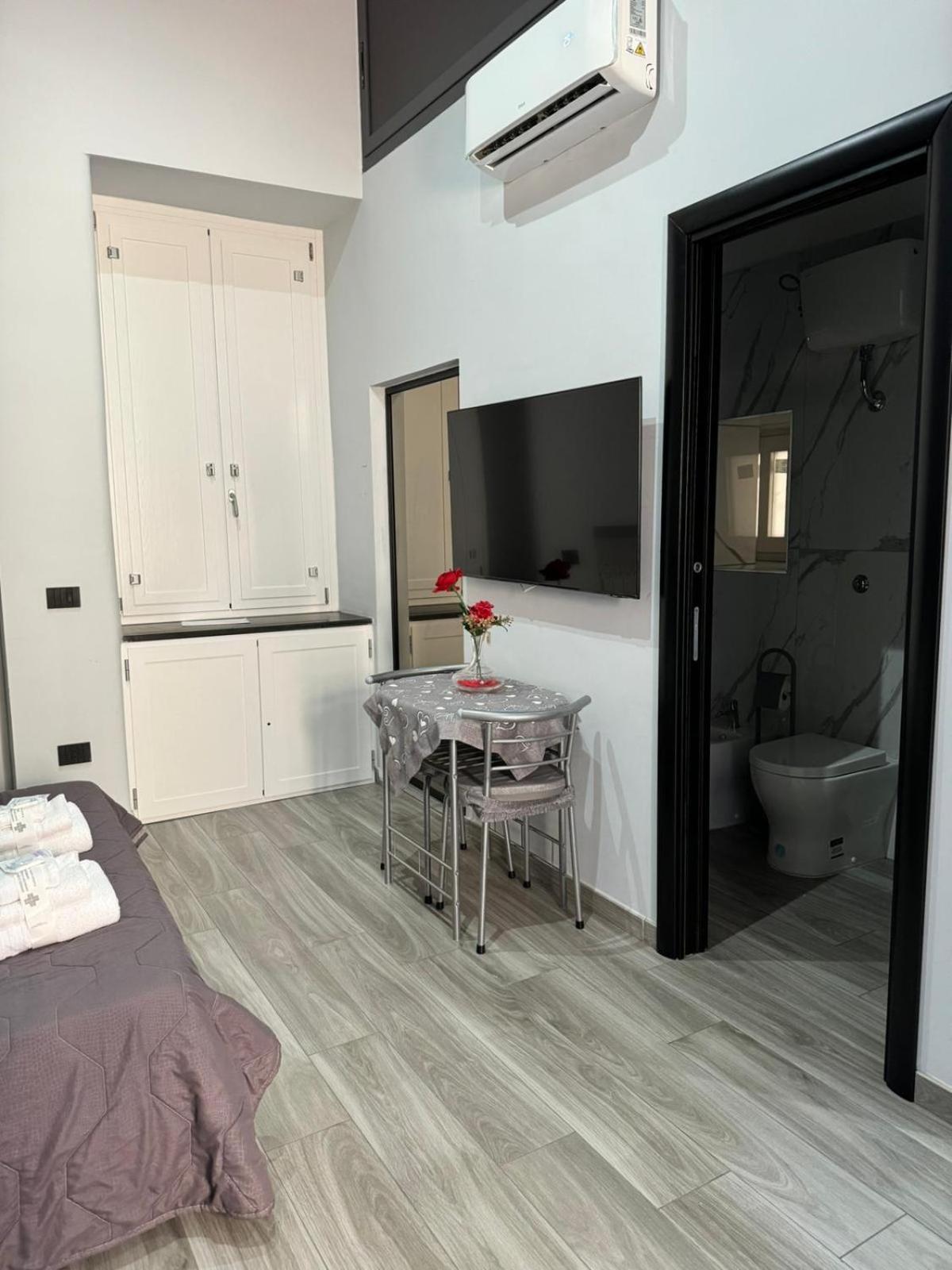 Giovi'S Apartments Кастеламаре ди Стабия Екстериор снимка