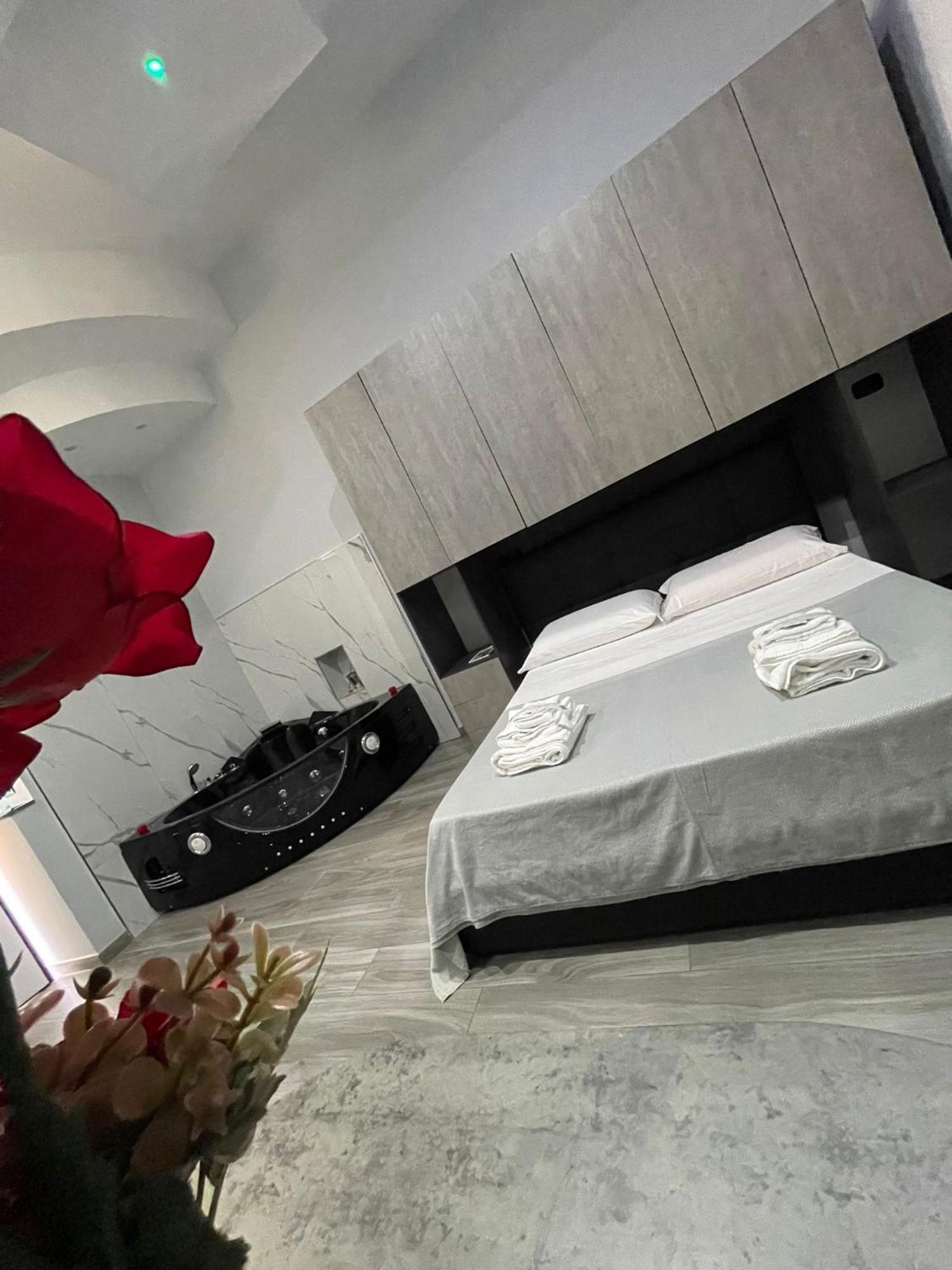 Giovi'S Apartments Кастеламаре ди Стабия Екстериор снимка